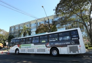 Ônibus e caminhões movidos a gás e biometano são testados no Paraná e em São Paulo