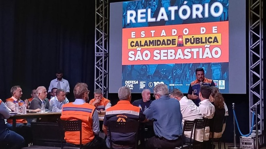 Após fortes chuvas, distribuidoras restabelecem energia no litoral de São Paulo