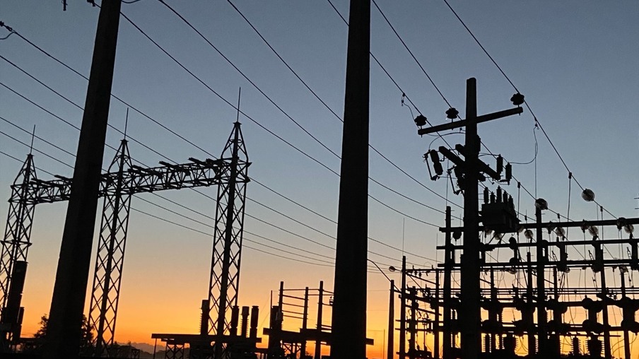 Setor elétrico precisa aperfeiçoar governança institucional, diz FGV