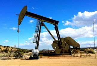 Departamento de energia americano anuncia estratégia para reabastecer reserva de petróleo
