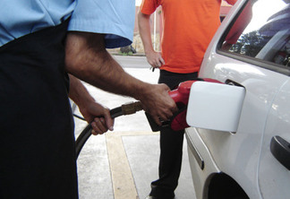 Governo prepara reajuste da gasolina Marcos Santos / USP Imagens
