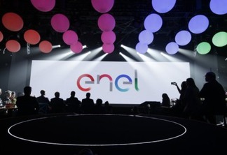 Lucro da italiana Enel recua 8,7% no primeiro semestre, para 1,8 bilhão de euros
