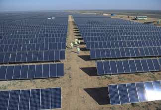 TotalEnergies inaugura maior usina solar do grupo na França
