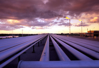 Opep+ decidirá sobre nível de produção em meio a crise de gás na Europa e alta do Brent