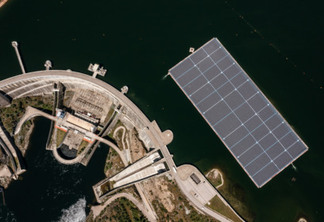 Sabesp vai desenvolver quatro usinas solares fotovoltaicas flutuantes em seus reservatórios