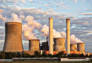 Emissões por termelétricas caem em 2022, mas perspectiva é de crescimento de número de usinas