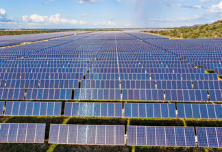 Apolo Renováveis obtém outorga para 210 MW em projetos de geração solar