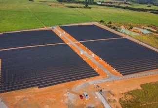 Mercedes-Benz compra participação em solares da Raízen no regime de autoprodução