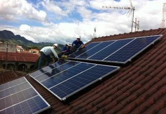 Governo pretende inserir energia solar em todas as residências do Minha Casa, Minha Vida