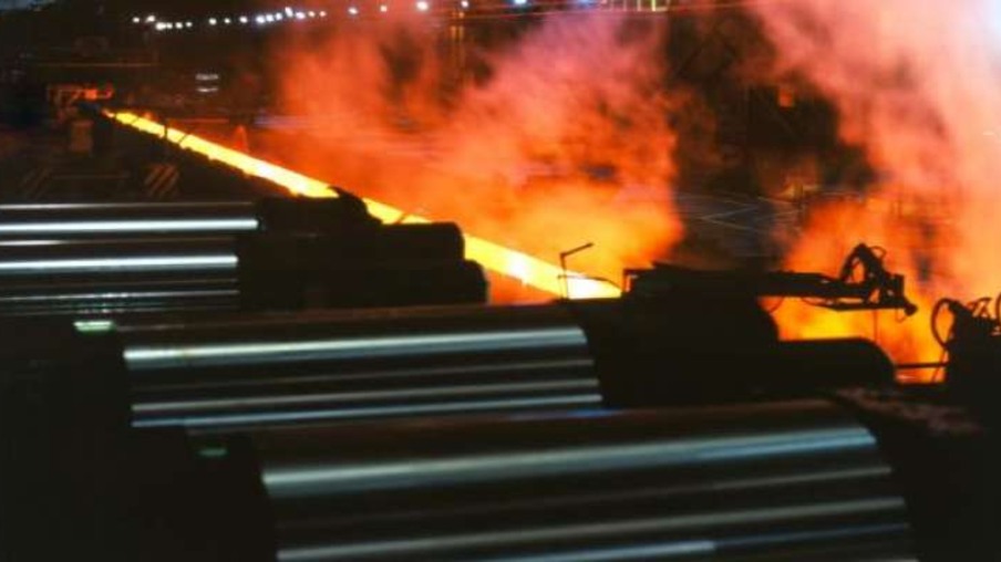 Produção brasileira de aço recua em setembro