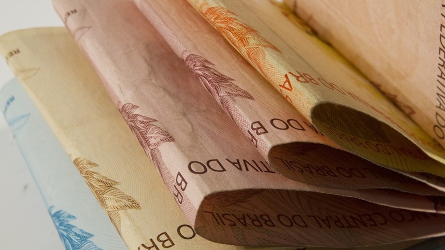 Liquidação do MCP soma R$ 1,74 bi em março, diz CCEE