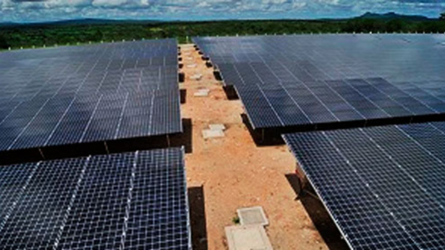 Geração de energia solar aumenta 61% em janeiro, diz CCEE