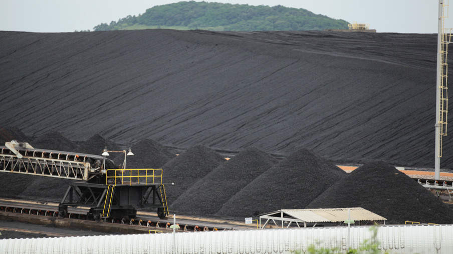 Governo sanciona lei que cria transição para uso de reservas de carvão de Santa Catarina