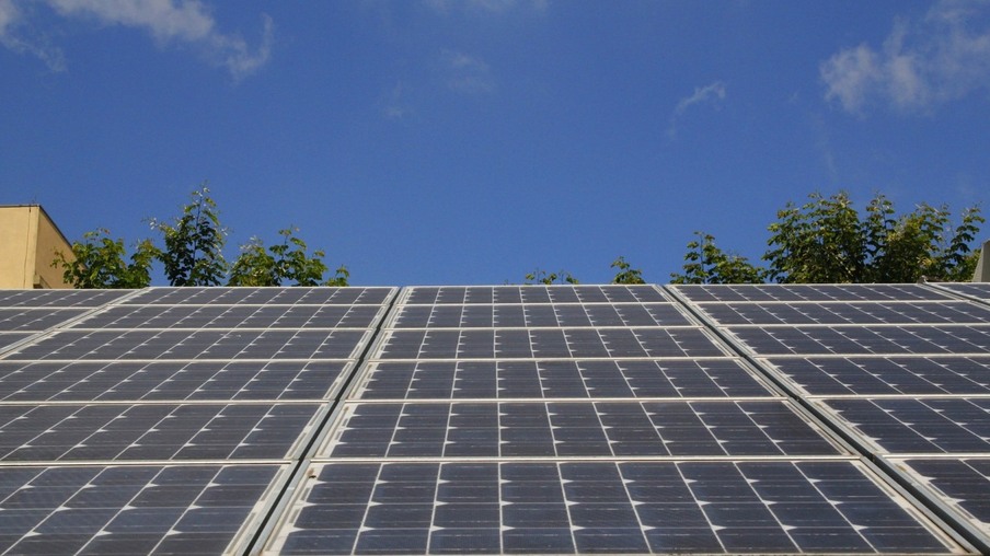 Energia solar atinge 23 GW no Brasil, aponta Absolar