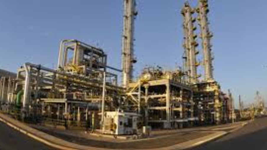 Preços de combustíveis da Petrobras estão com defasagem de 8%, diz Abicom