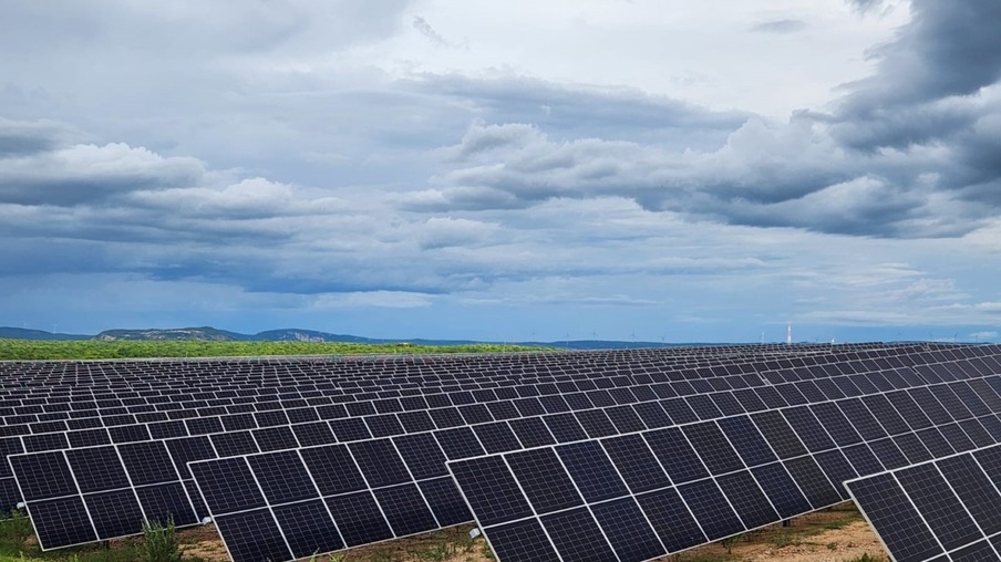 Brasil entra para a lista dos dez países com maior potência de solar fotovoltaica, diz Absolar