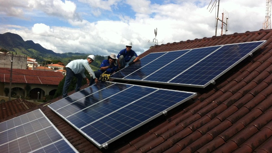 Aneel registra 961 MW em pedidos de outorga de usinas solares