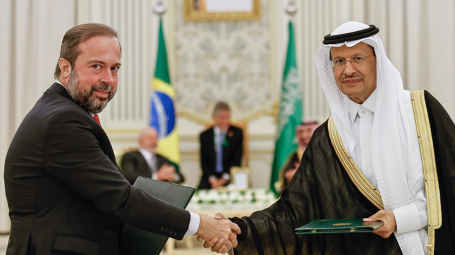 MME e Arábia Saudita assinam acordo sobre transição energética